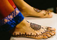 indian-wedding-henna-feet-mehndi-bride.jpg